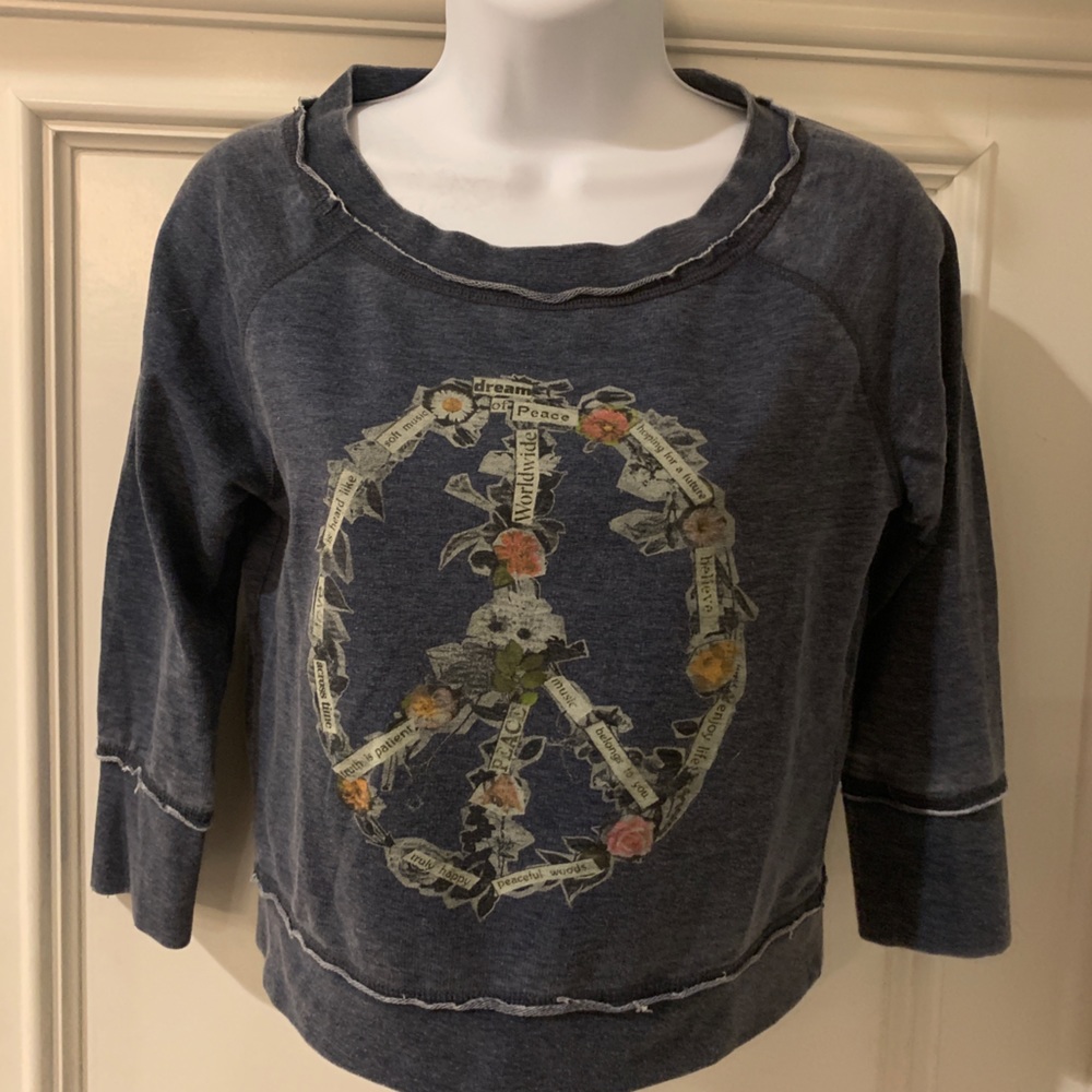 Peace sweatshirt by Mudd - perfect for 2020!  ☮️